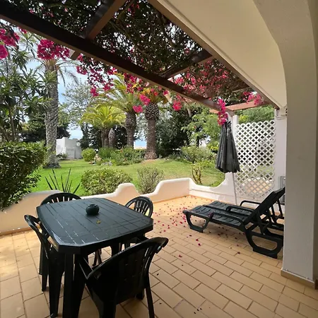 Apartman Beautiful With Terrace & Garden