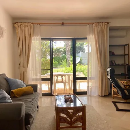 Apartment Beautiful With Terrace & Garden *