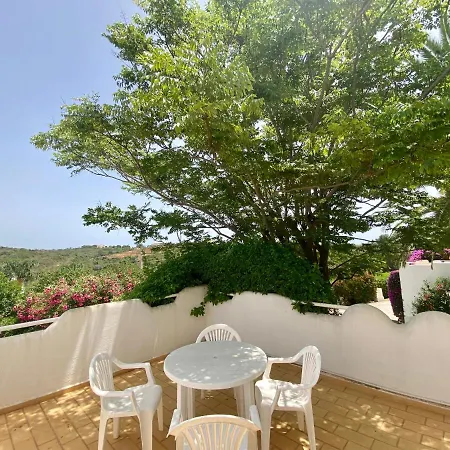 Beautiful With Terrace & Garden Apartment *